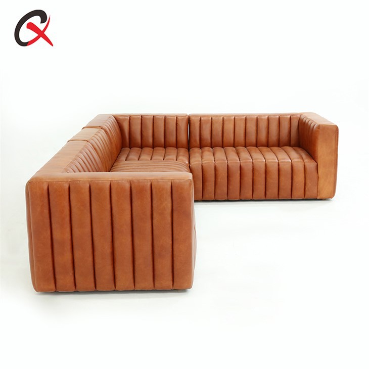 2 -kohaline Chaise diivan